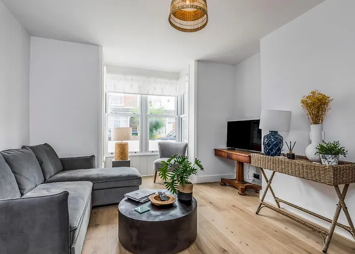 Pass The Keys Delightful 2 Bed House A Stones Throw From Beach