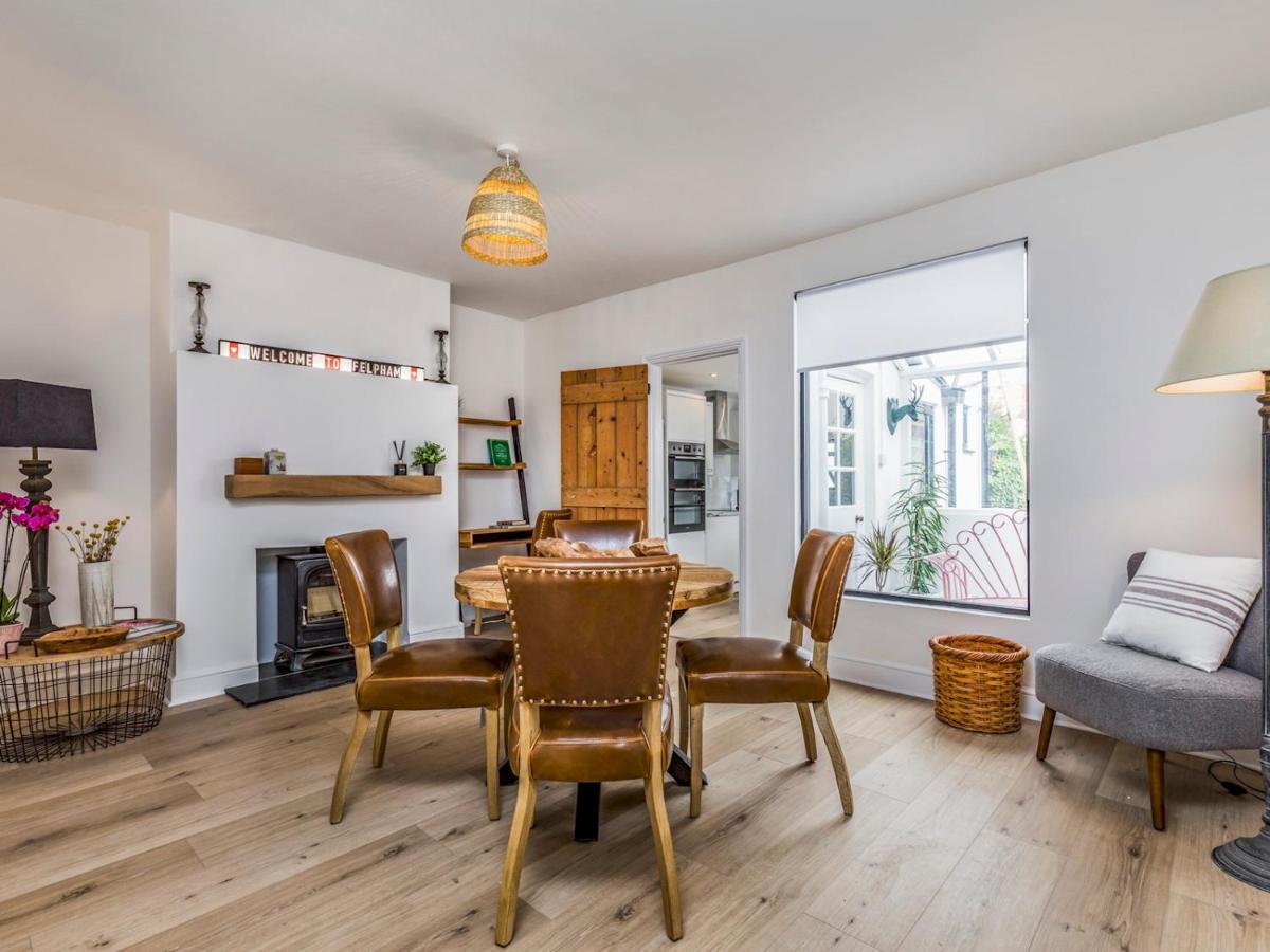 Pass The Keys Delightful 2 Bed House A Stones Throw From Holiday home *