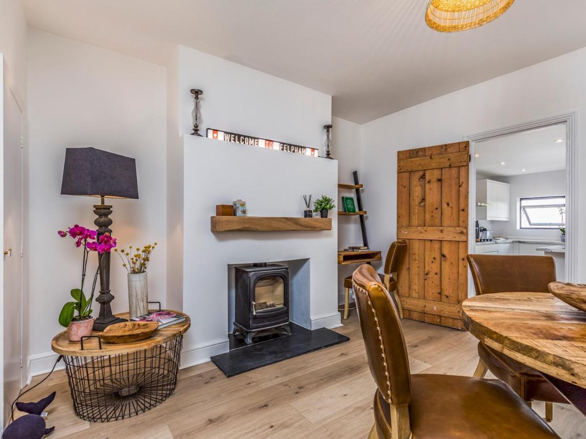 Pass The Keys Delightful 2 Bed House A Stones Throw From Holiday home *