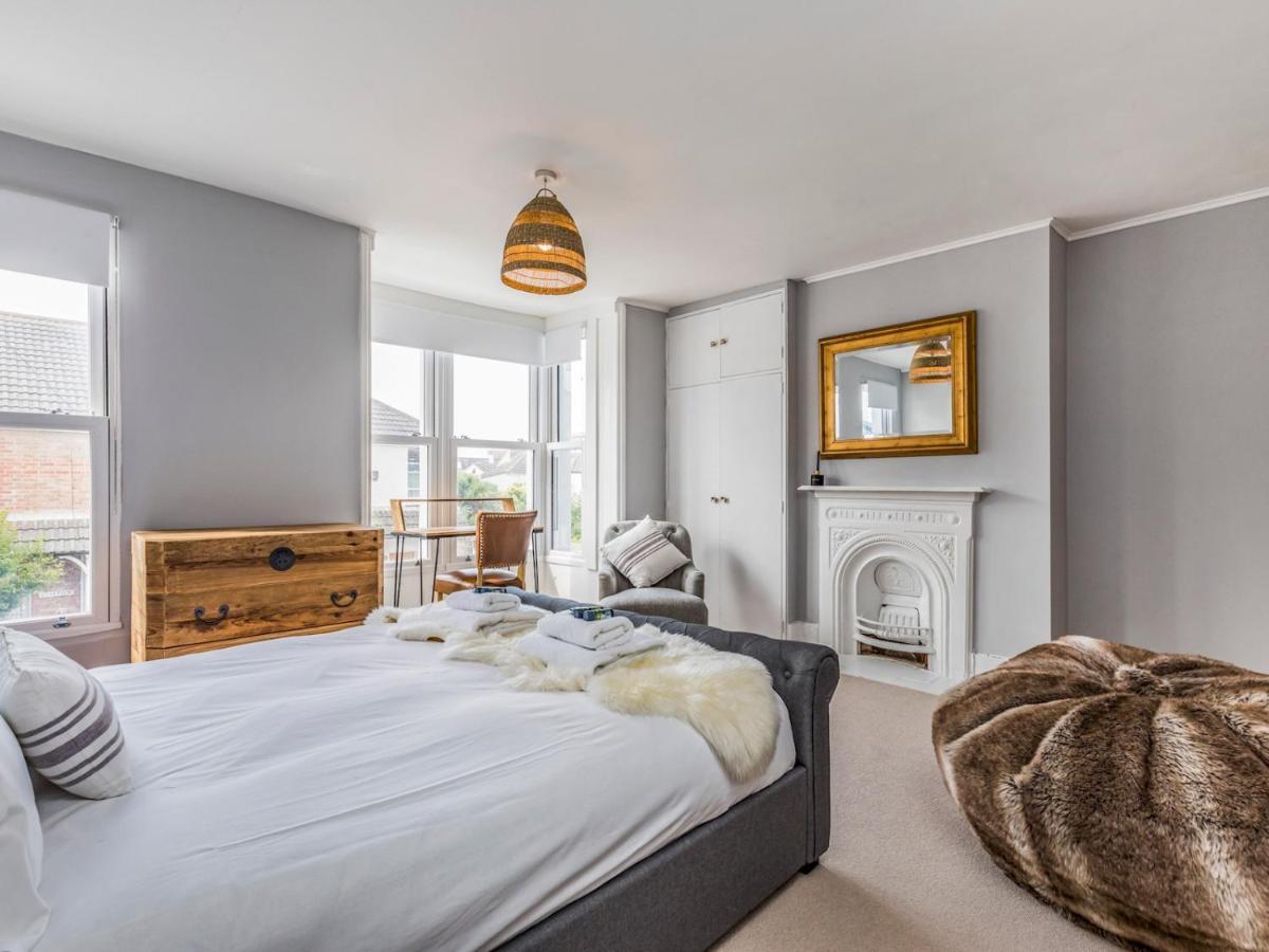 Holiday home Pass The Keys Delightful 2 Bed House A Stones Throw From Bognor Regis