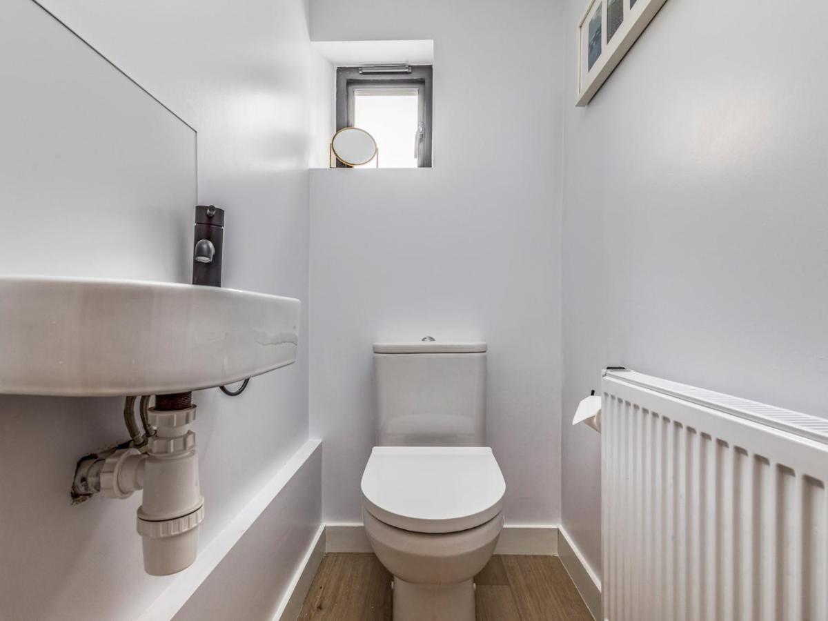 Pass The Keys Delightful 2 Bed House A Stones Throw From Holiday home