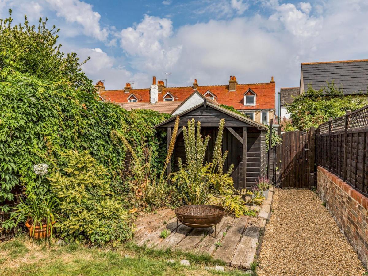Pass The Keys Delightful 2 Bed House A Stones Throw From