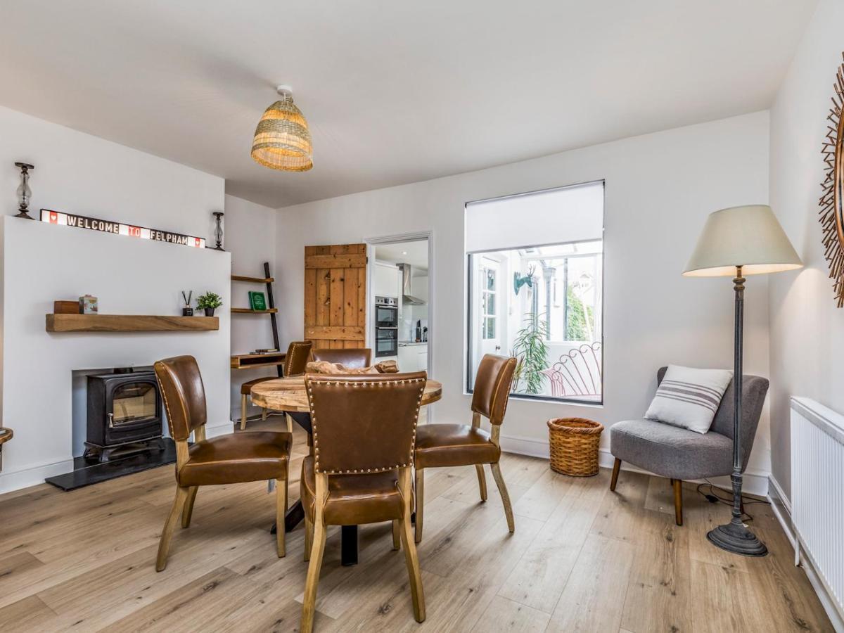 Pass The Keys Delightful 2 Bed House A Stones Throw From Bognor Regis